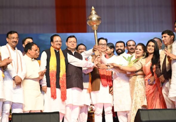 आदि रंगोत्सव में बिखरे जनजातीय संस्कृति के रंग, कलाकारों के