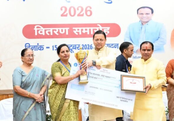 मेधावी विद्यार्थी उत्तराखंड के उज्ज्वल भविष्य के आधार स्तंभ :